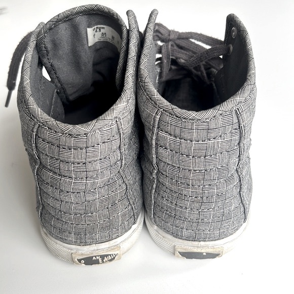 Vans High Tops- Rare Design! 6.5 - Picture 4 of 9